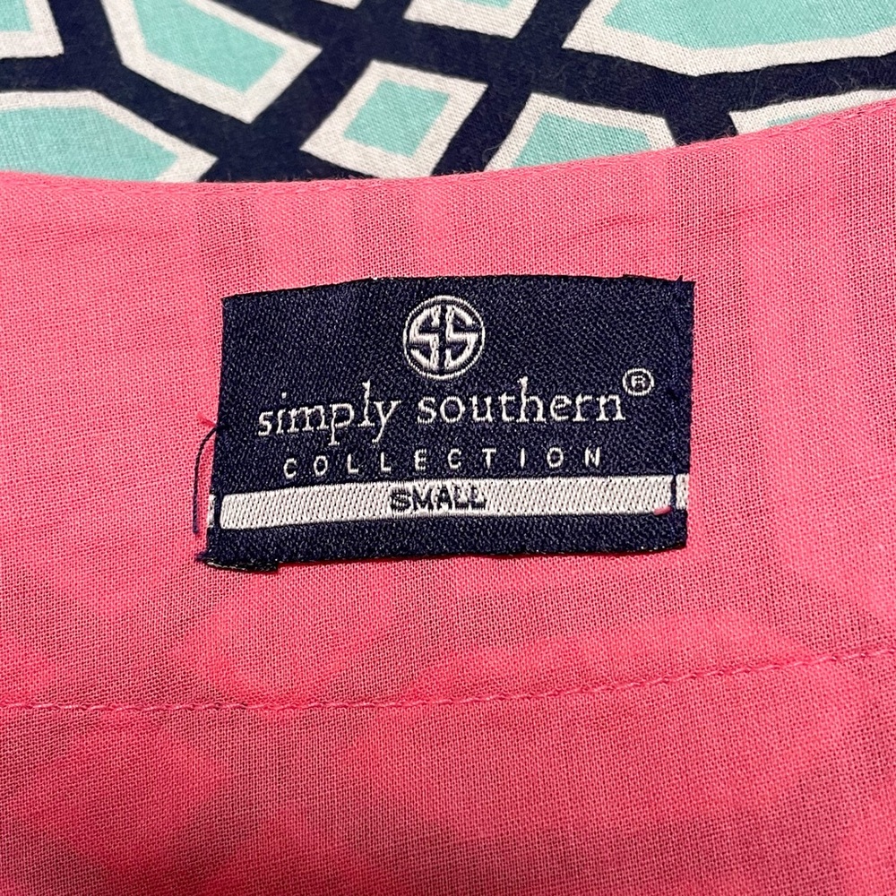 Simply Southern Baklava V Neck 3/4 Sleeve Tunic - Picture 5 of 6